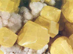 자연 황(native sulfur) 사진