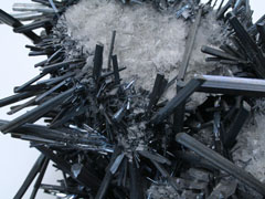 휘안석-1(stibnite) 사진