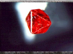 첨정석(spinel) 사진