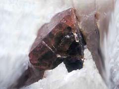 첨정석(spinel) 사진