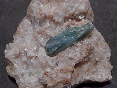 인회석-1(apatite) 사진