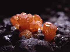 황연석(mimetite) 사진