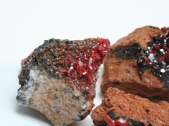 갈연석(vanadinite) 사진